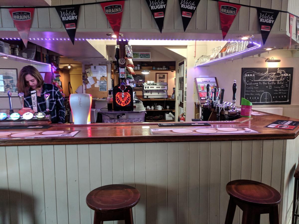 The Castle Hotel 람피터 외부 사진