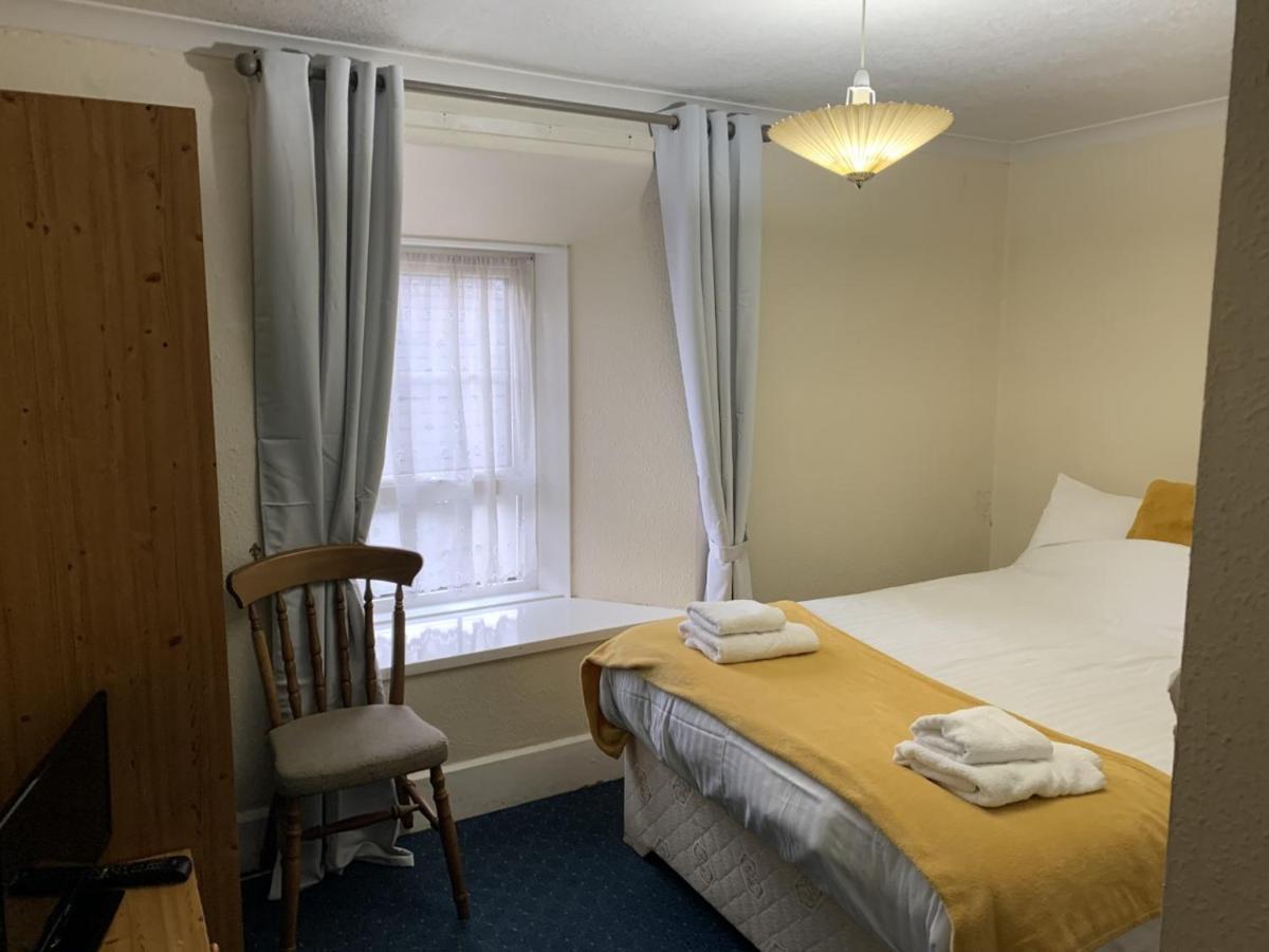 The Castle Hotel 람피터 외부 사진
